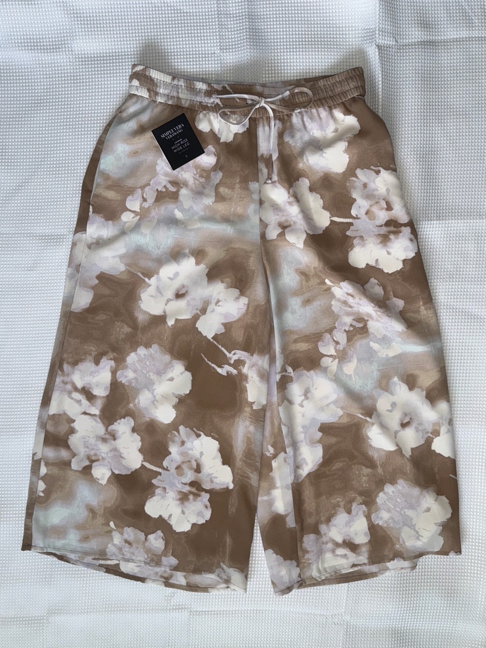 Simply Vera Vera Wang Taupe and Cream Floral  High Rose Wide Leg, Small